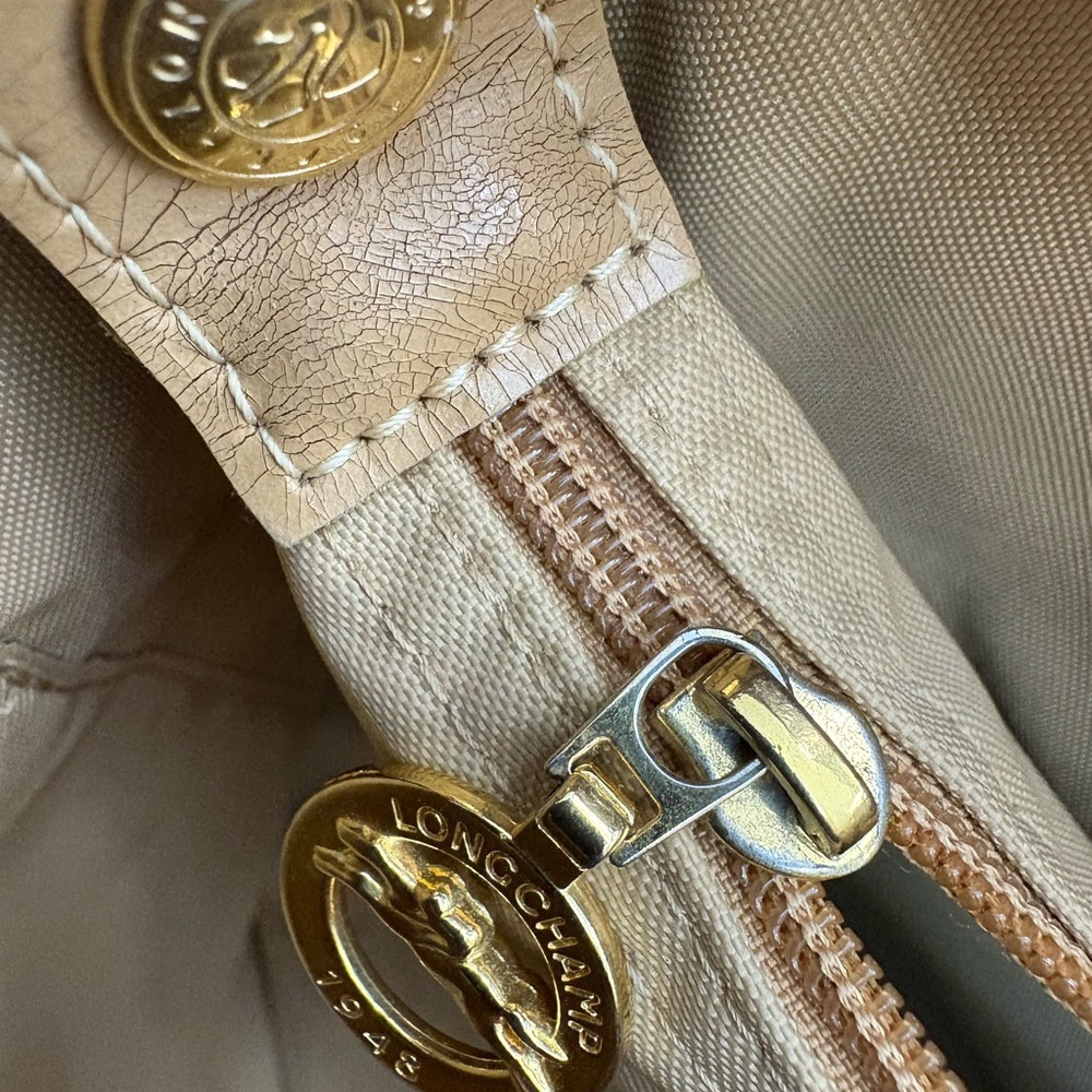 Vintage Longchamp - Beige Leather Handbag - Picture 13 of 15